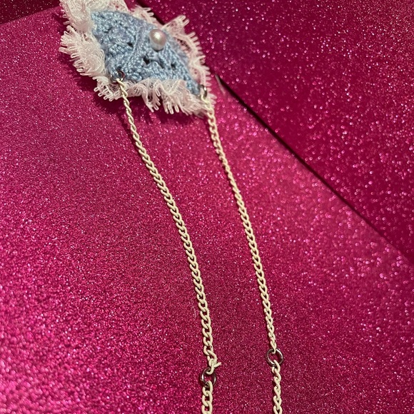 🌨️The Queen Frostine “Just in Case” Necklace🌨️ - Picture 8 of 9